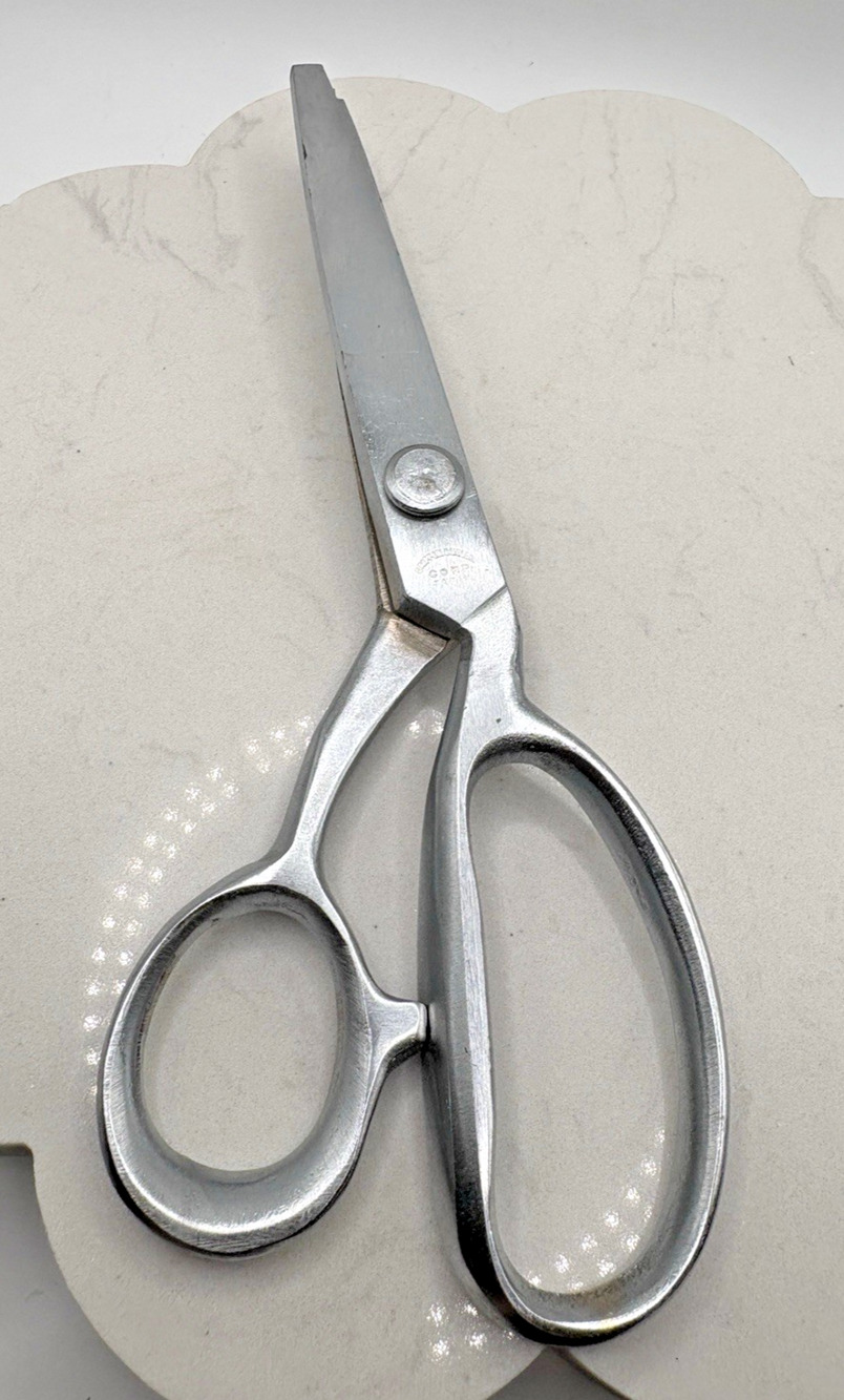 Griffon Cutlery Corp 8 Inch Dressmaker Pinking Shears Scissors Japan Steel Vtg
